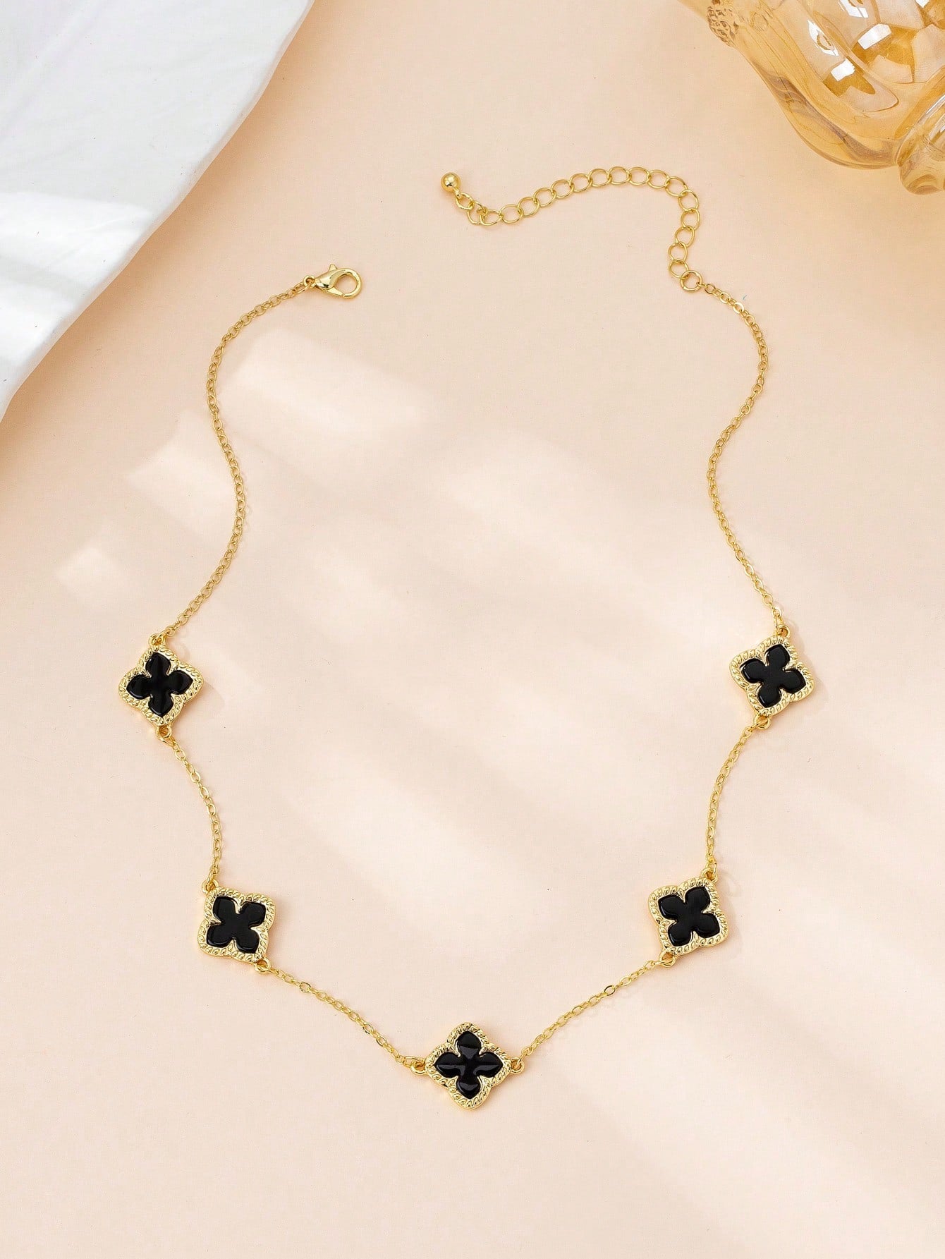 Clover Pendant Necklace