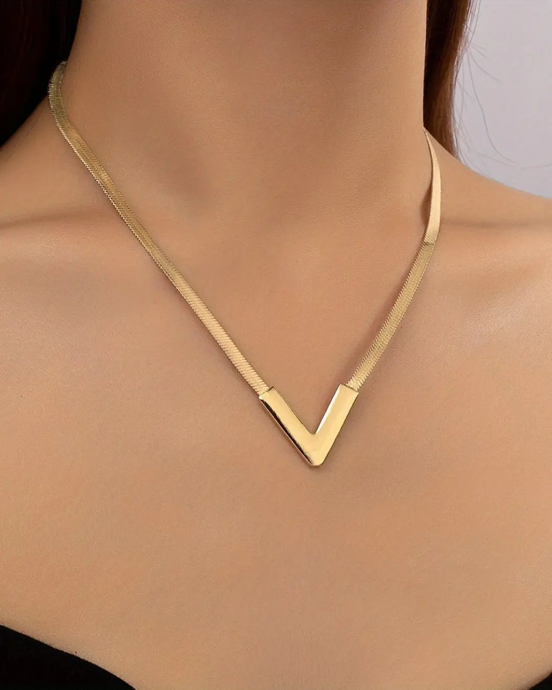 V Shaped Pendant Necklace