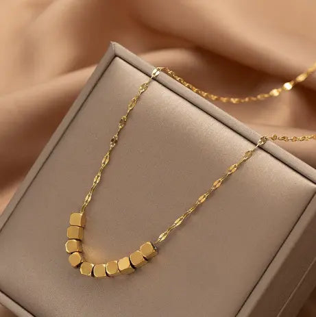 Square small pieces Necklace