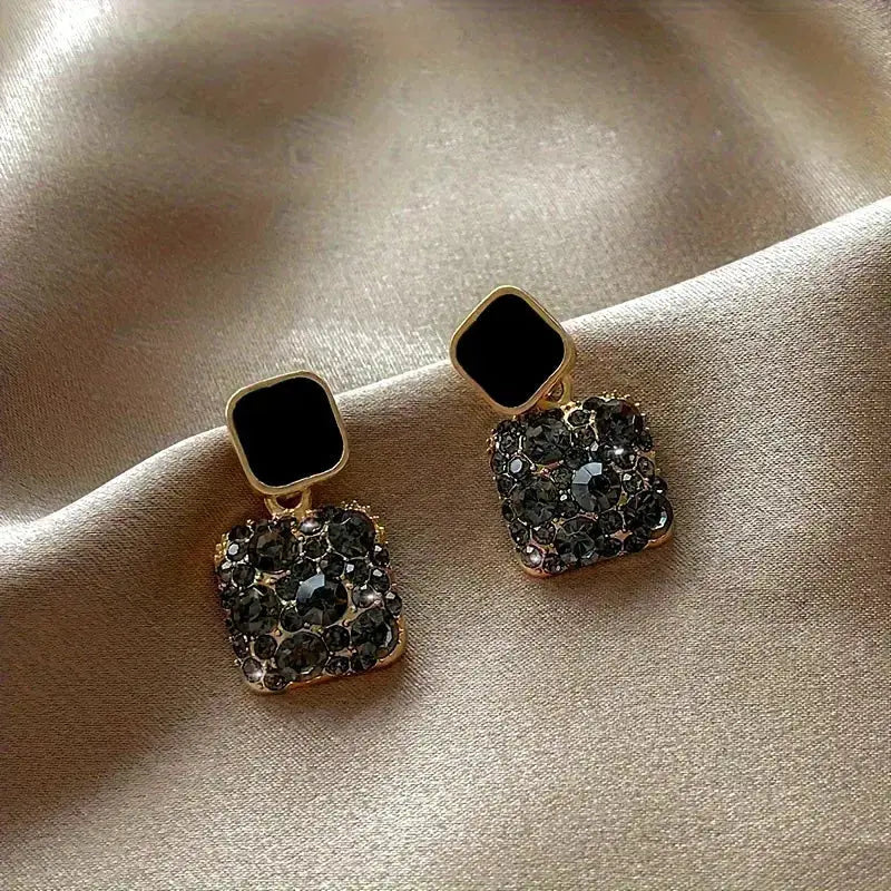 Decor Dangle Earrings