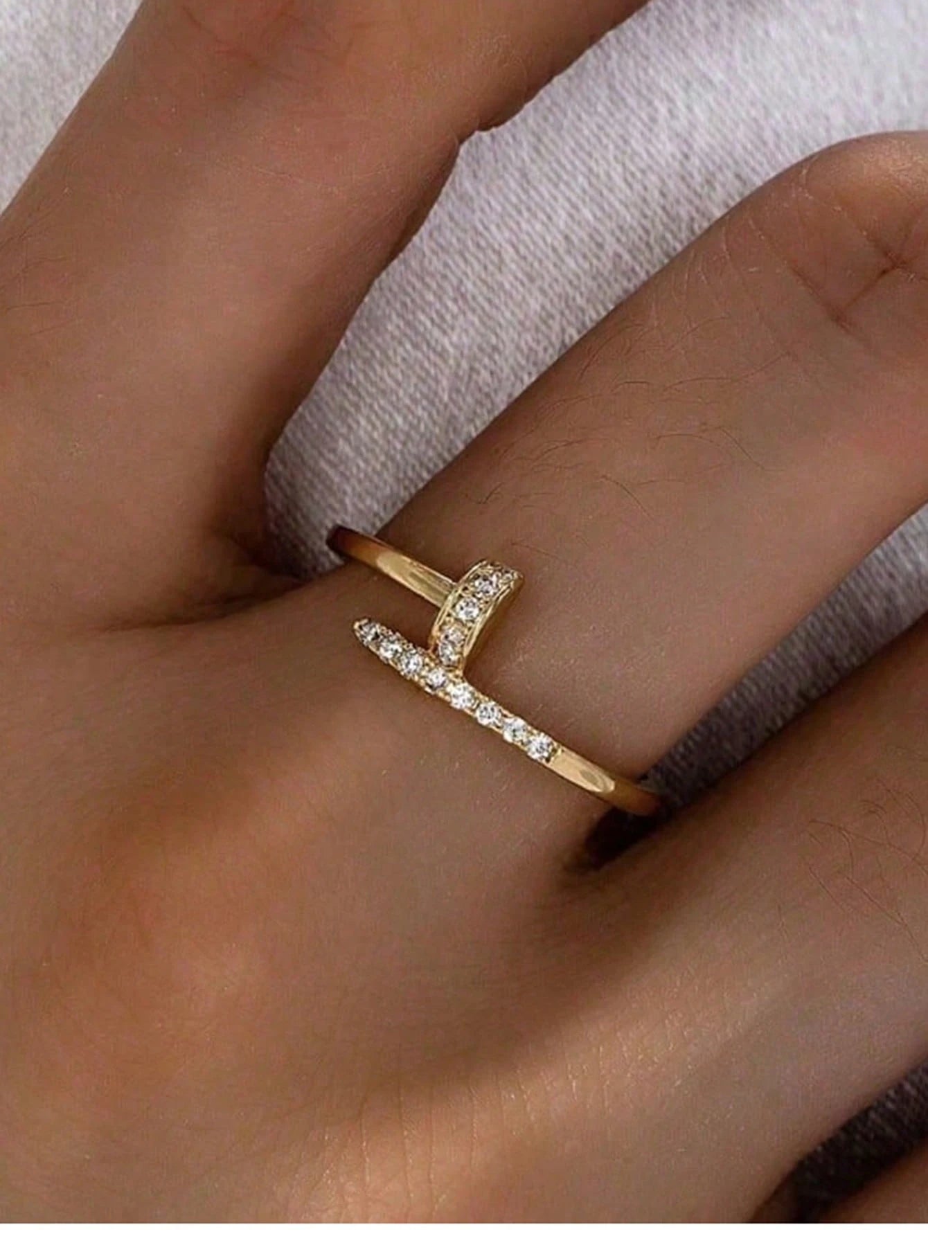 Adjustable Zirconia Ring