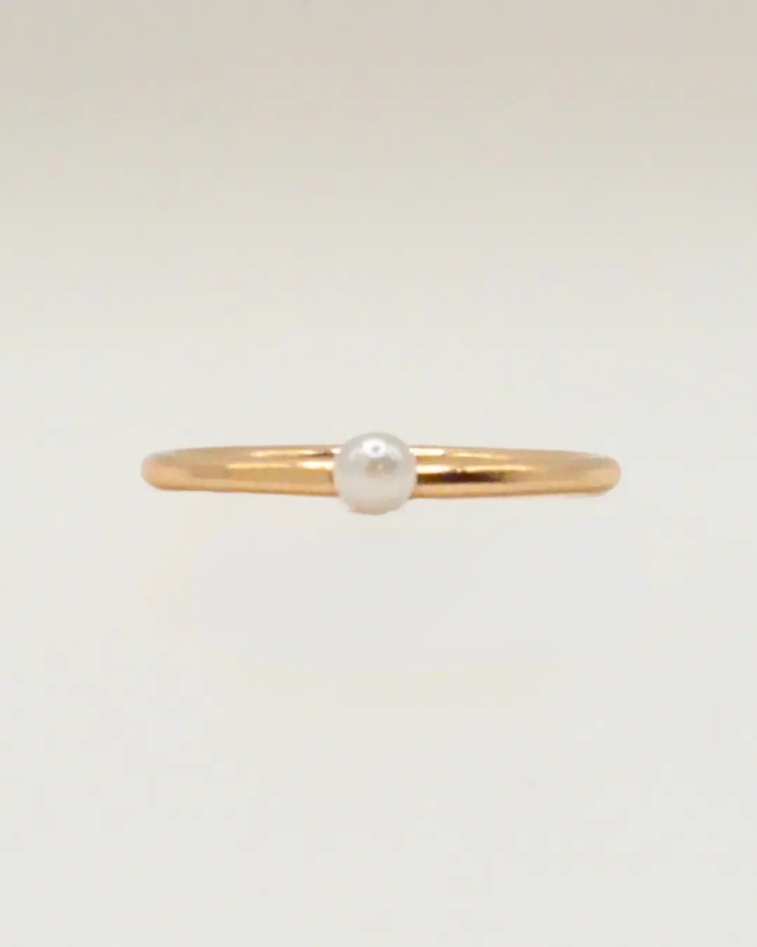 Dainty Pearl Ring