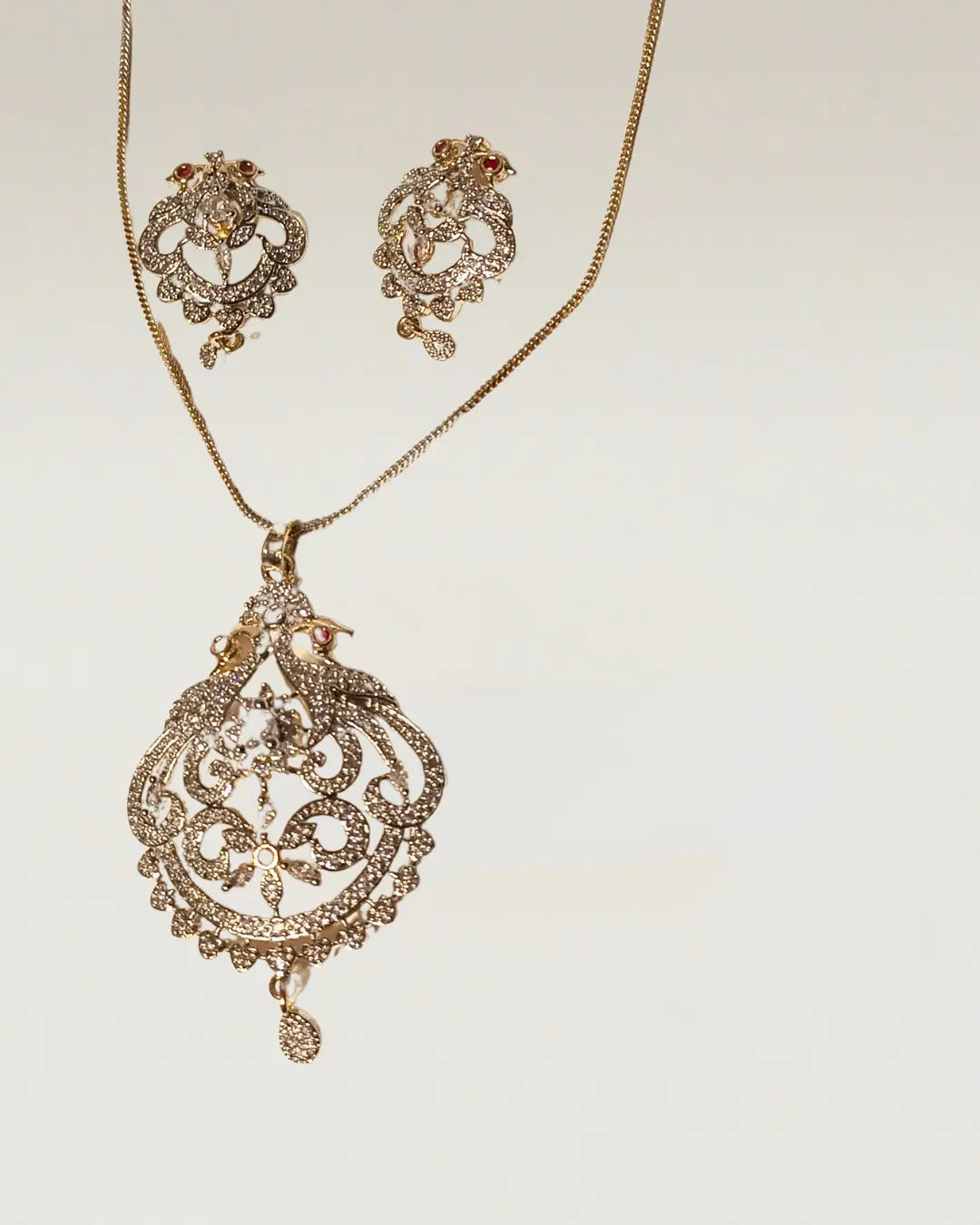 Necklace with earrings