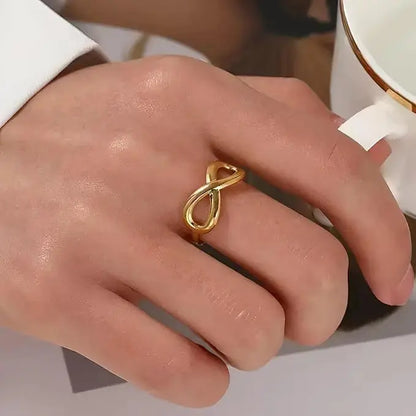 Infinity Knot Ring