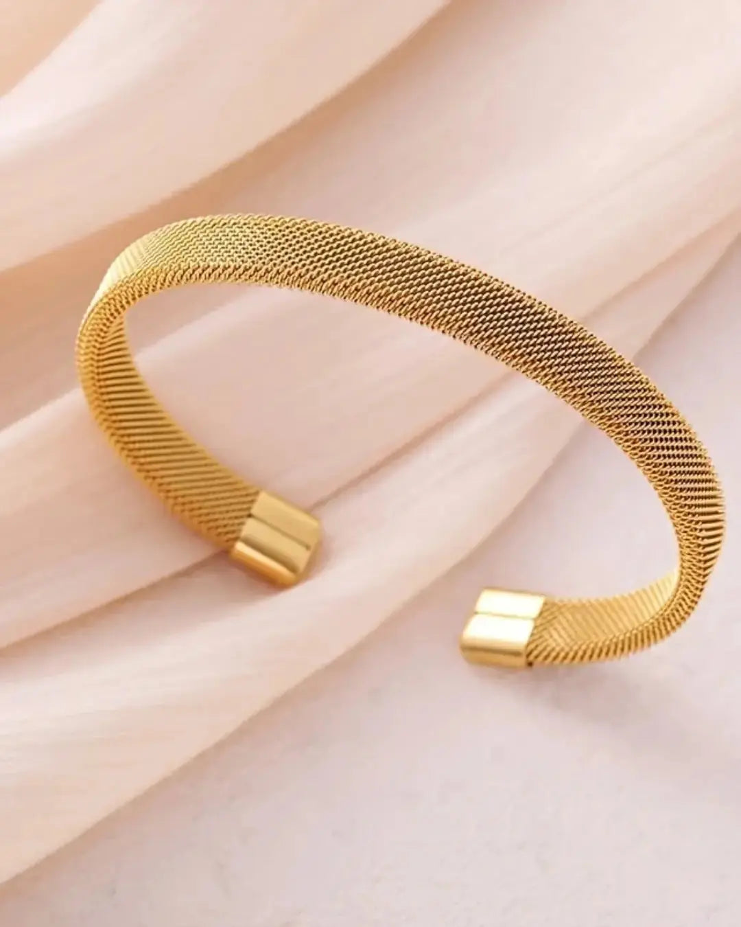 Elastic Mesh Bangle