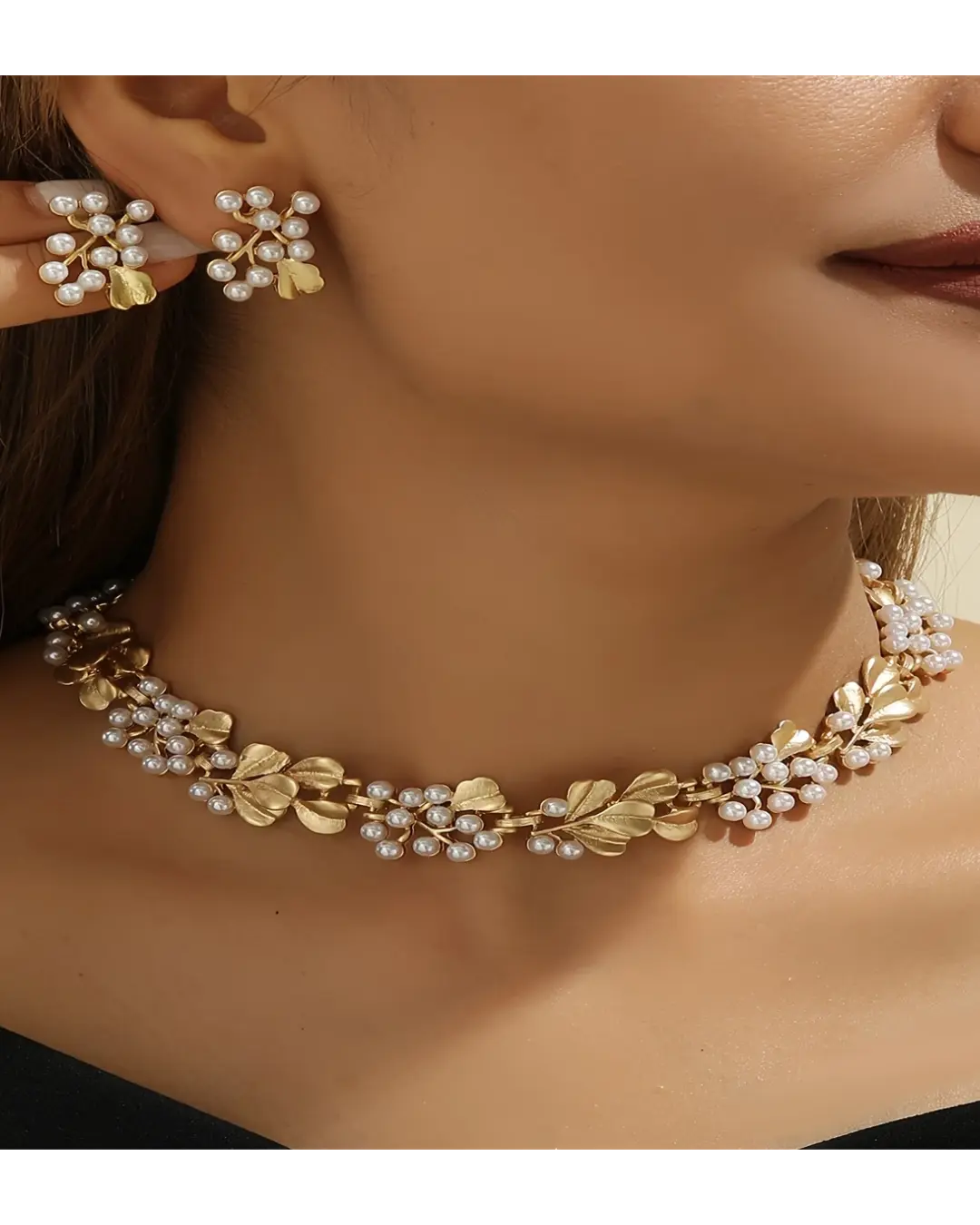 Imitation Pearl Necklace