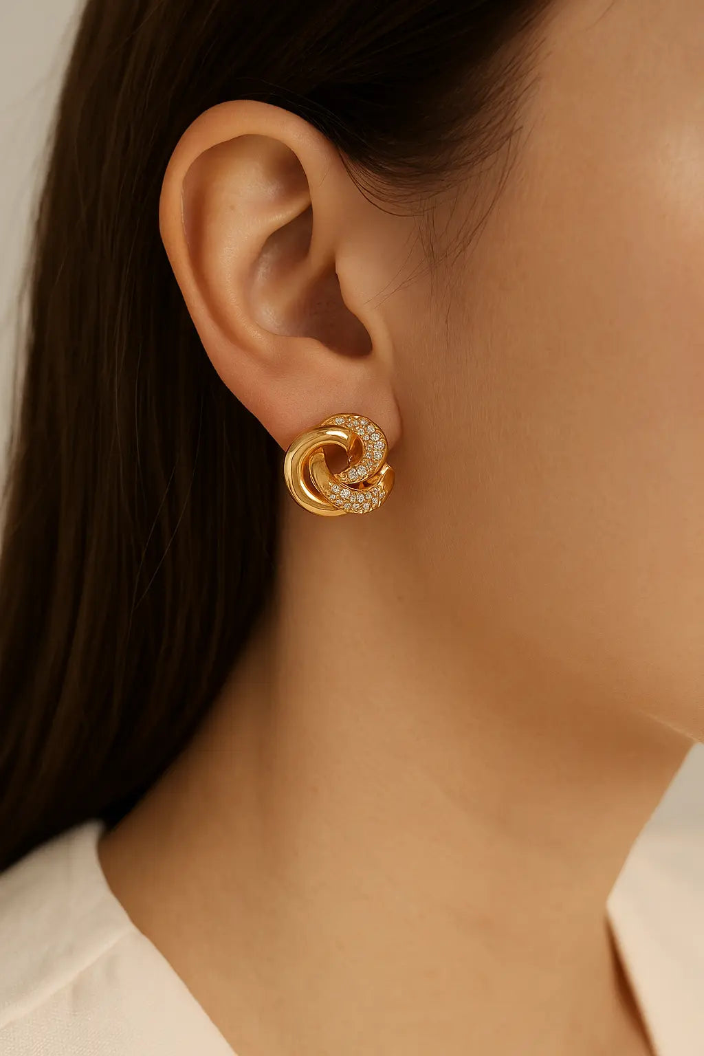 Interlocked Gold Hoop Earrings (2 Rings)