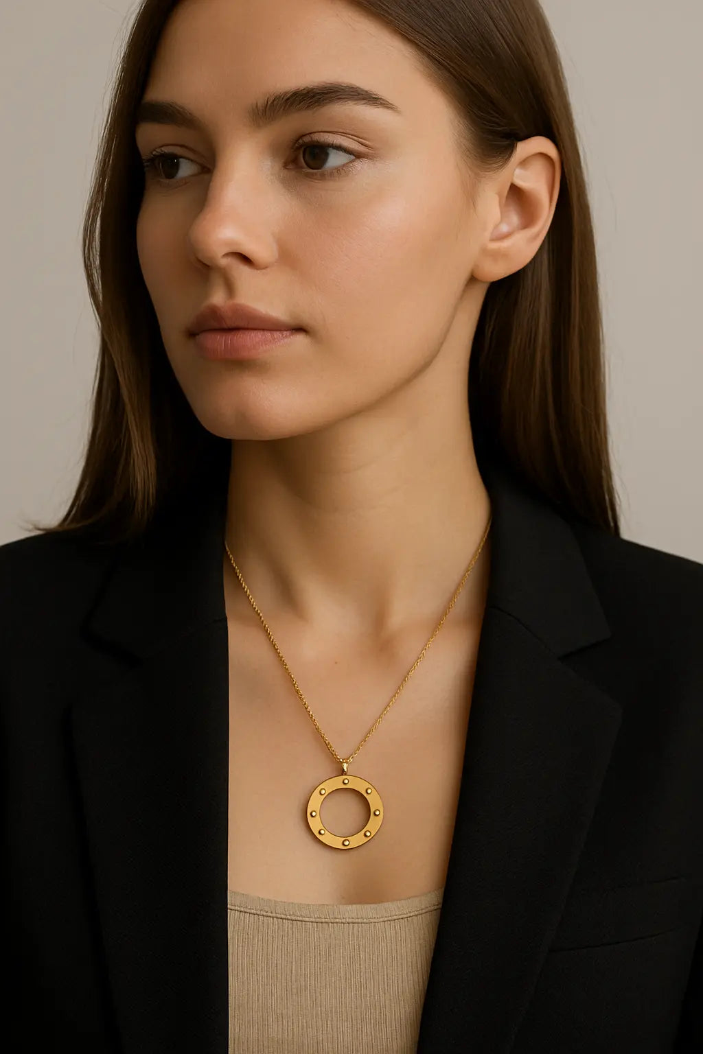Minimalist Gold Circle Pendant Necklace