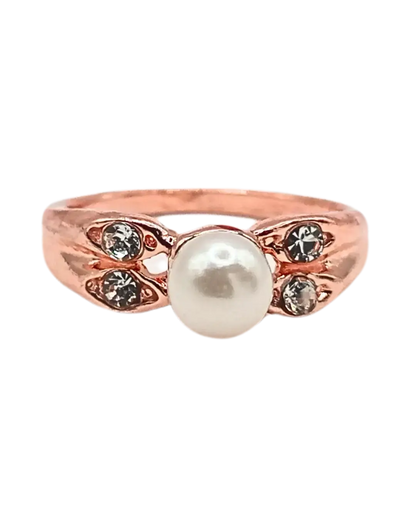 Rose Gold Petal Pearl Ring