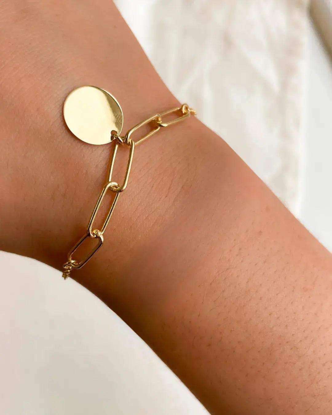 Golden Link Bracelet with Golden Disc