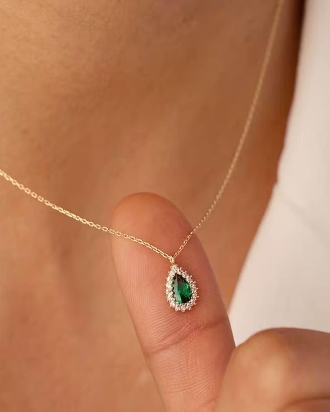 Synthetic Zirconia Necklace