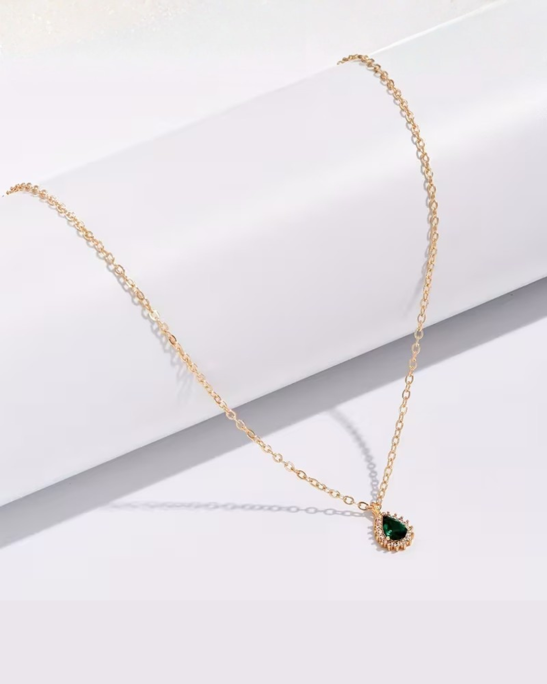 Synthetic Zirconia Necklace